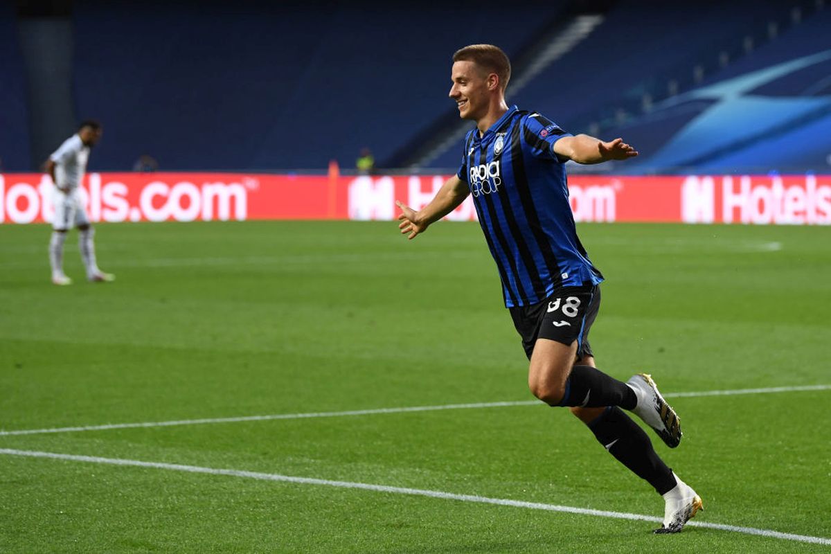 Atalanta's Mario Pasalic celebrates after scoring the opening goal