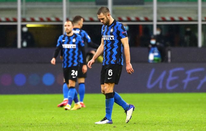 Inter Milan's Stefan de Vrij wears a dejected look after the UEFA Champions League Group B match against Shakhtar Donetsk at Stadio Giuseppe Meazza in Milan