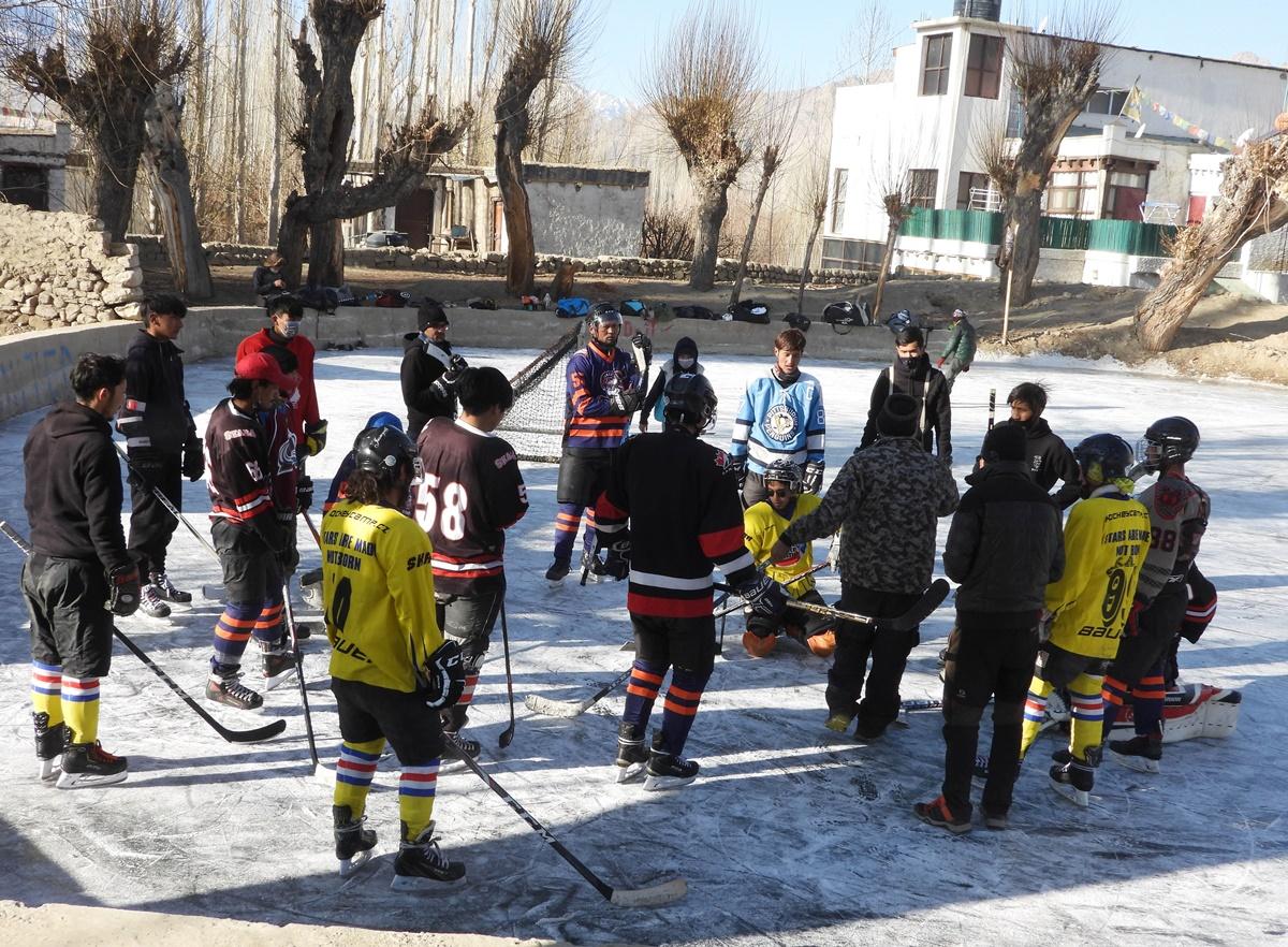 Ice hockey