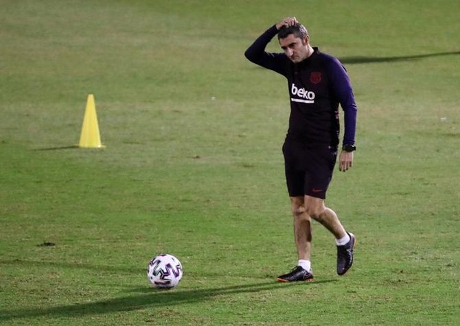 Barcelona FC coach Ernesto Valverde during training