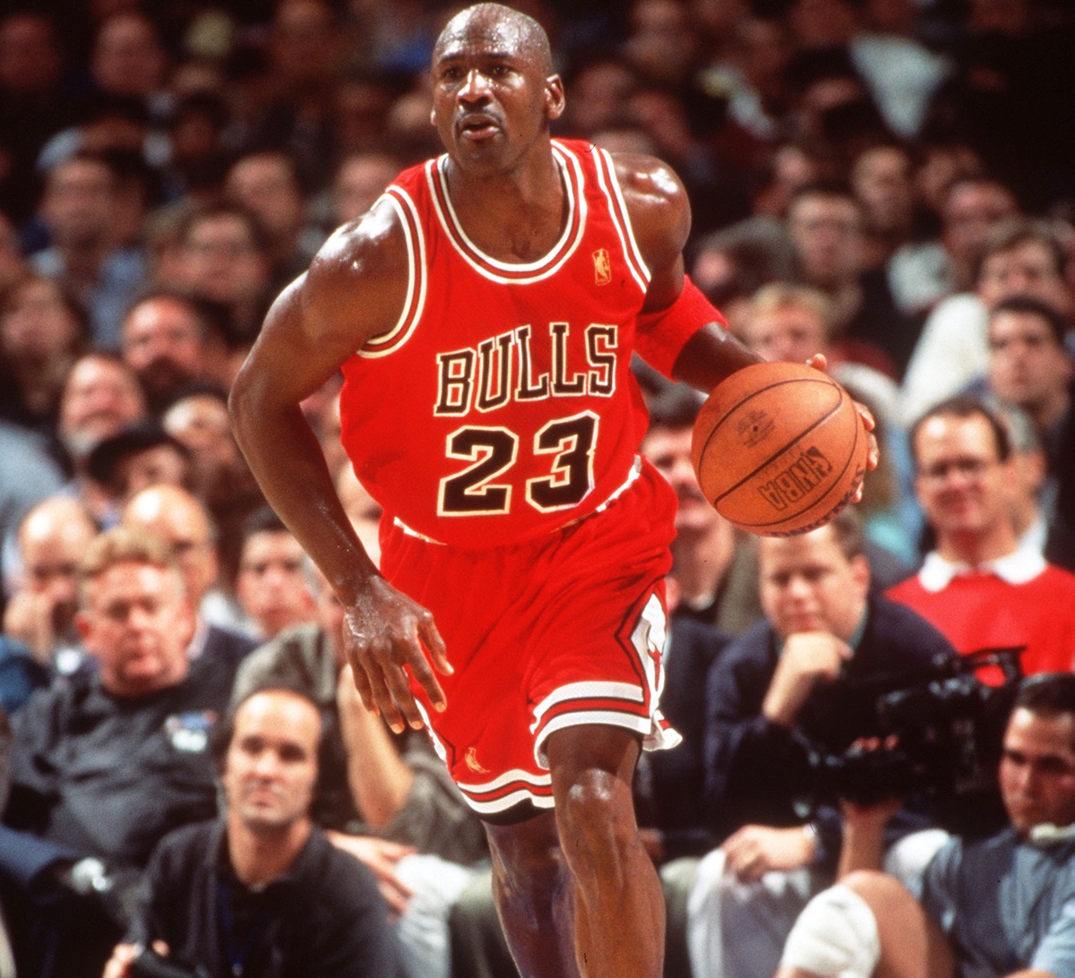 Michael Jordan's Chicago Bulls signing-day jersey up for ...