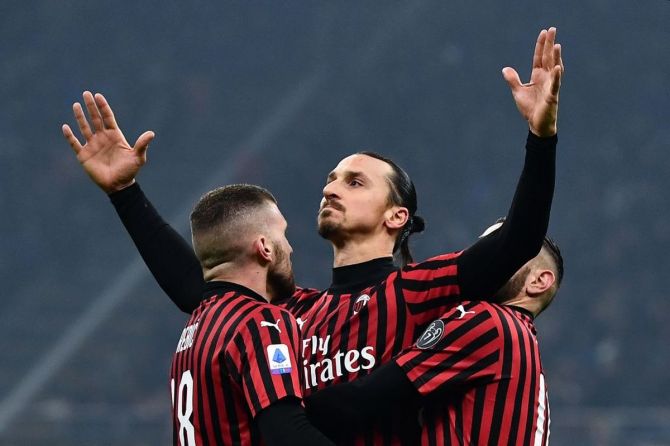 Zlatan Ibrahimovic extended his AC Milan contract to 2021