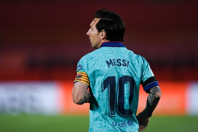Lionel Messi's Barcelona deal expires in 2021