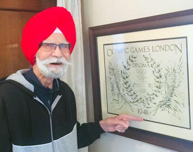 Balbir Singh Sr, who had won gold medals at the London (1948), Helsinki (1952) and Melbourne (1956) Olympics, travelled to Delhi many times with his maternal grandson Kabir to meet ministers or officials to take back his ‘lost treasures’.