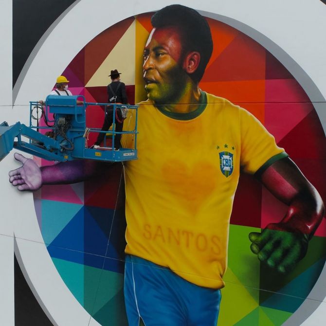 A mural of Brazil legend Pele