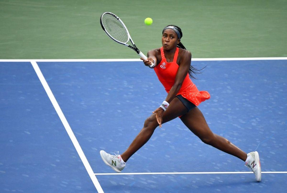 USA's Coco Gauff plays a return against Latvia's Anastasija Sevastova