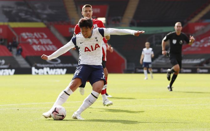 Son Heung-min scores Tottenham Hotspur's third goal to complete his hat-trick.