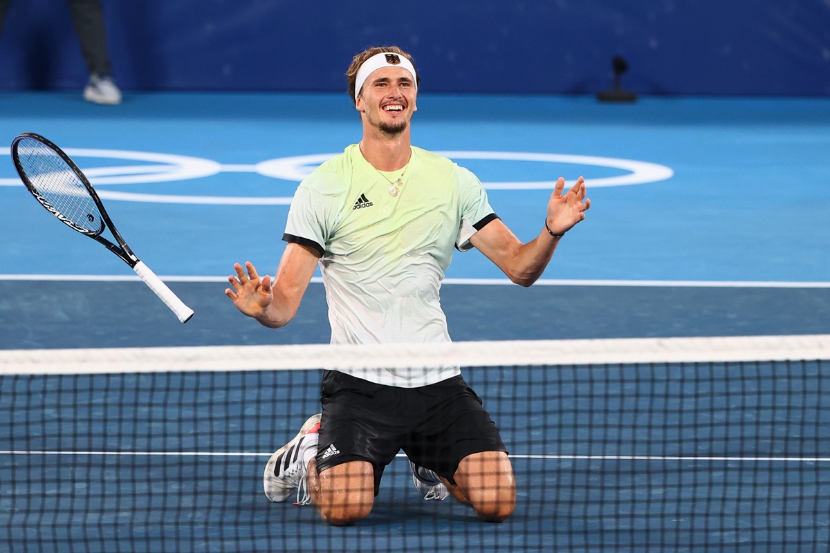 Germany's Alexander Zverev reacts after winning his Olympics gold medal match against Karen Khachanov of the Russian Olympic Committee