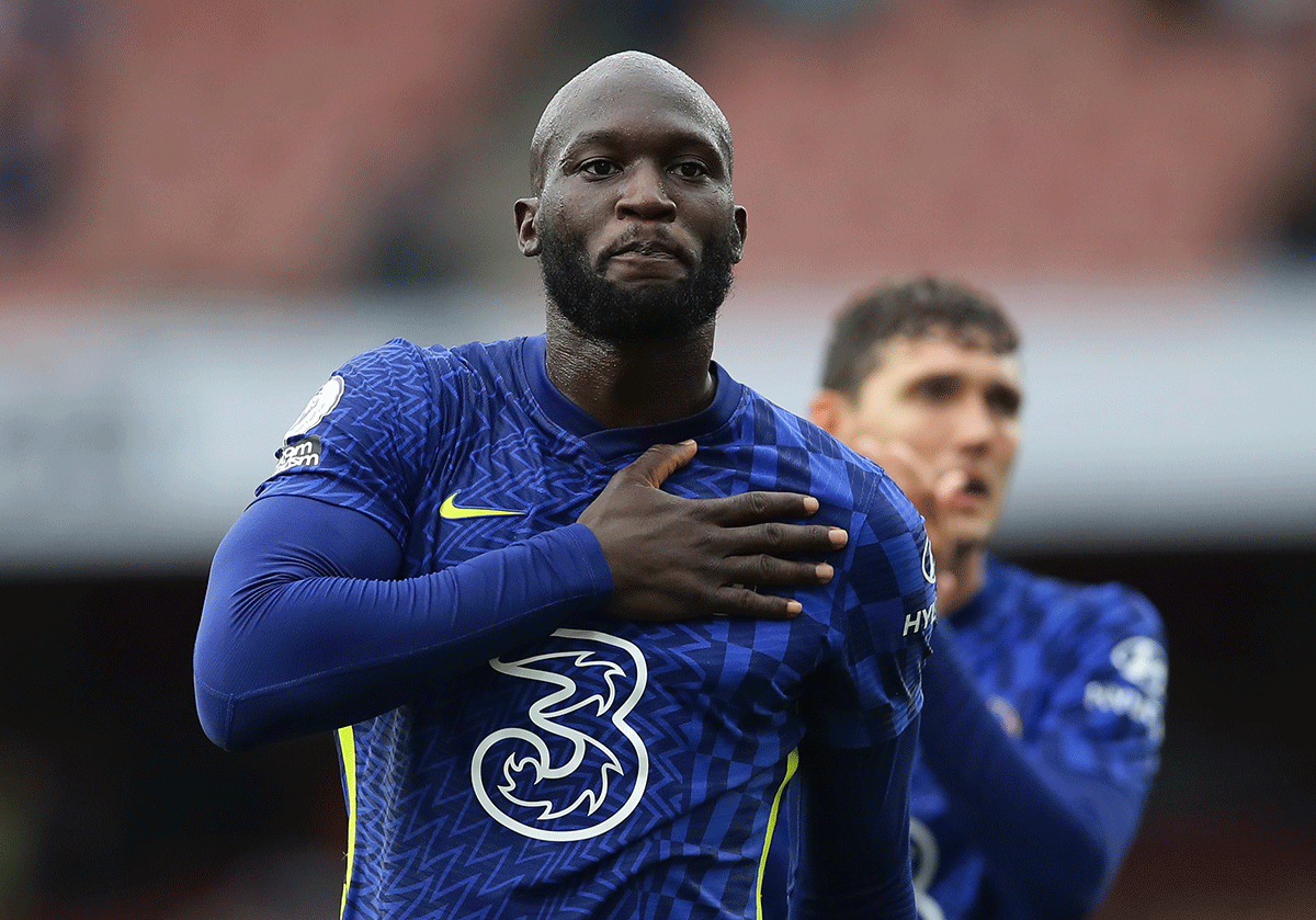 Chelsea's Romelu Lukaku celebrates after their win over Arsenal at Emirates Stadium, London