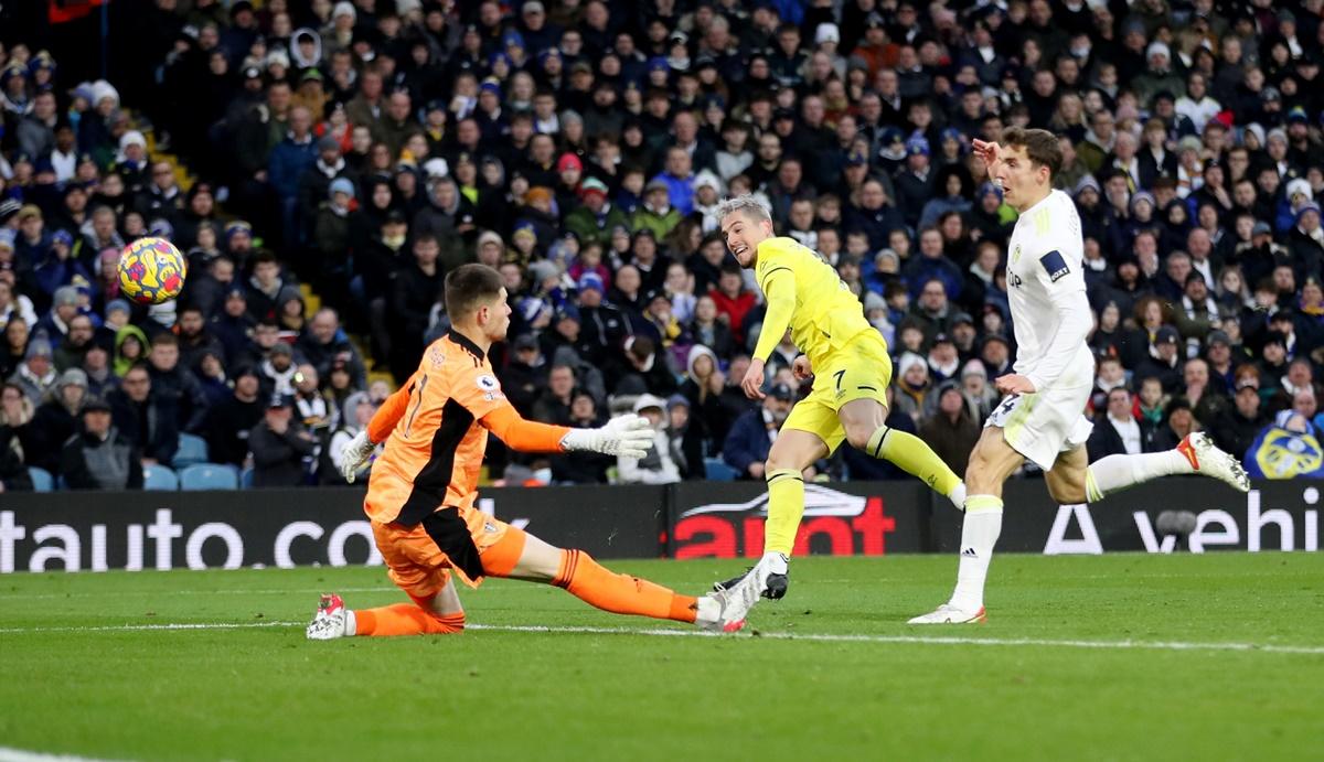 Sergi Canos scores Brentford's second goal against Leeds United.