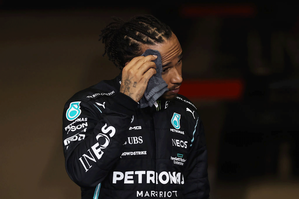  Mercedes' Lewis Hamilton fell inches short of his eighth title