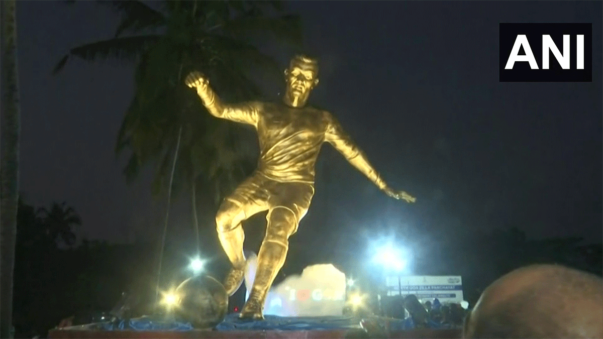The statue weighs around 410 kgs and cost about 12 lakhs for making