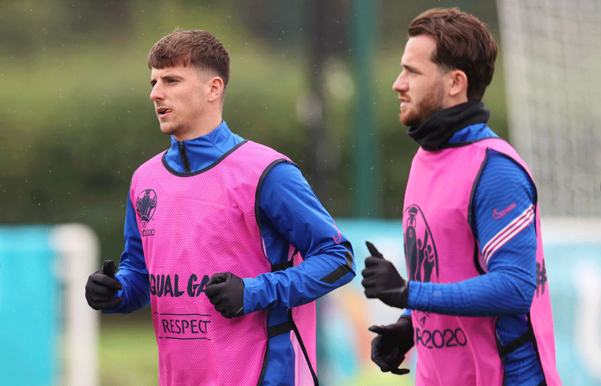 England's Mason Mount and Ben Chilwell