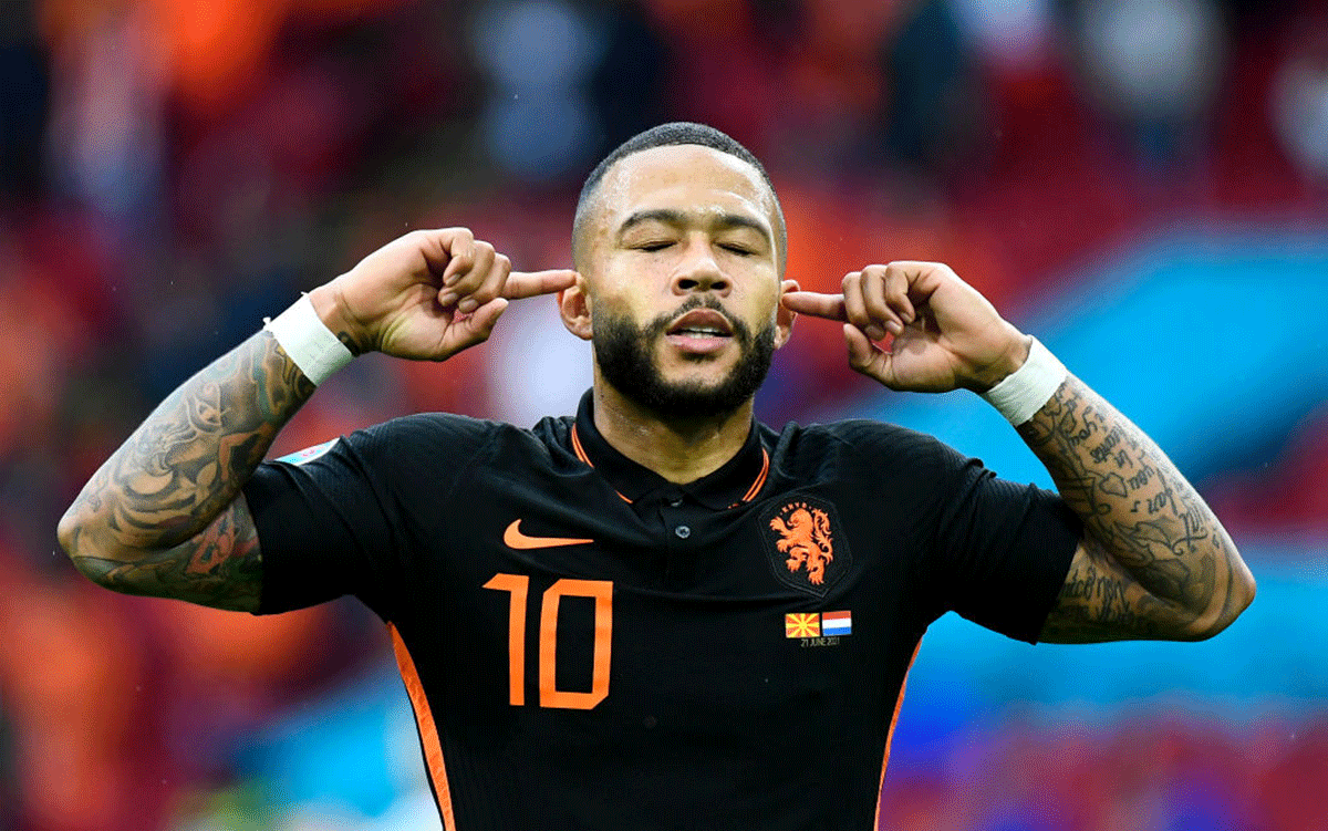 The Netherlands' Memphis Depay celebrates