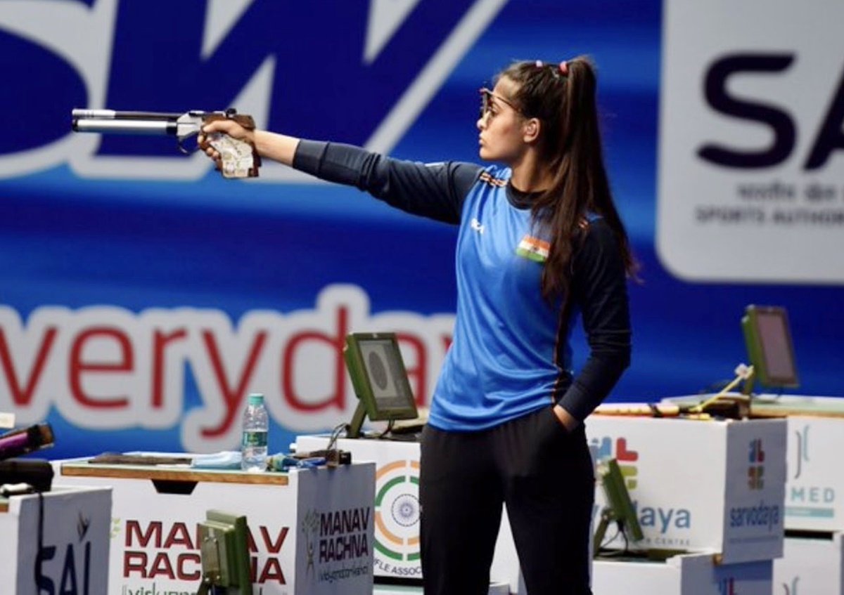 Manu Bhaker Myj4g F0xaht9m She Represented India At The 2018 Issf World Cup And Won Two Gold
