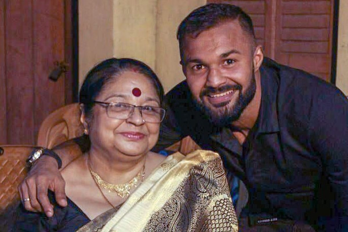 ATK Mohun Bagan keeper Arindam Bhattacharya with his mother