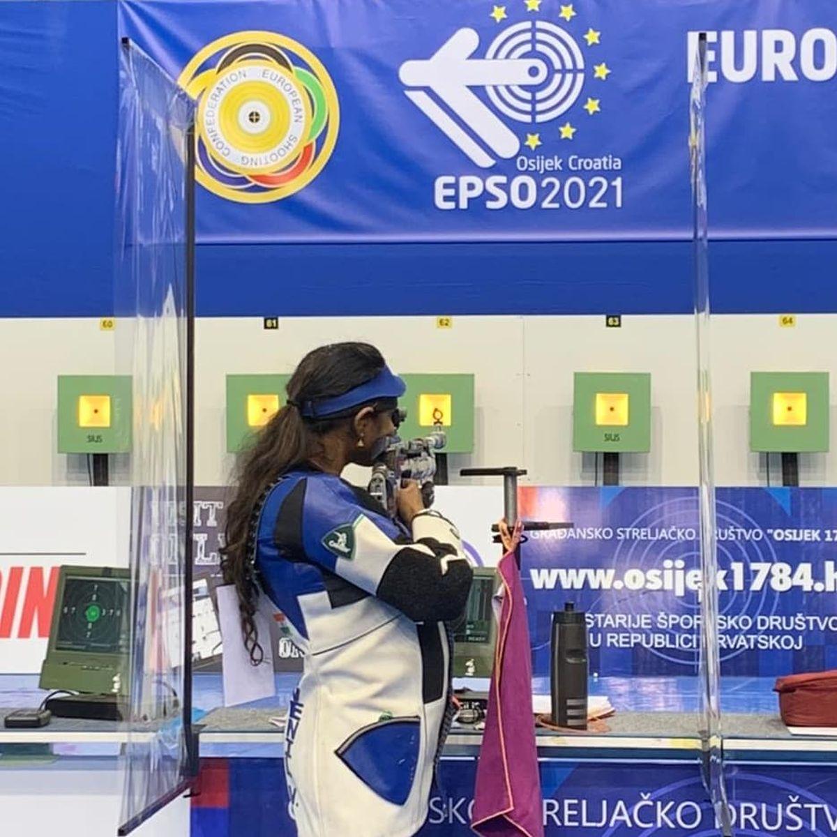 Women's 10m air rifle, Elavenil Valarivan  shot 630.4 to finish on top ahead of Iranians Armina Sadeghian (629.8) and Fatemeh Karamzadeh (628.7). 