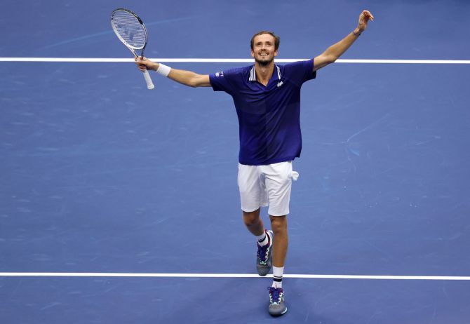 Daniil Medvedev is the first player outside the 'Big Four' of Djokovic, Roger Federer, Rafael Nadal and Andy Murray to hold the top spot in 18 years, three weeks and six days, since Andy Roddick on 1 February 2004.