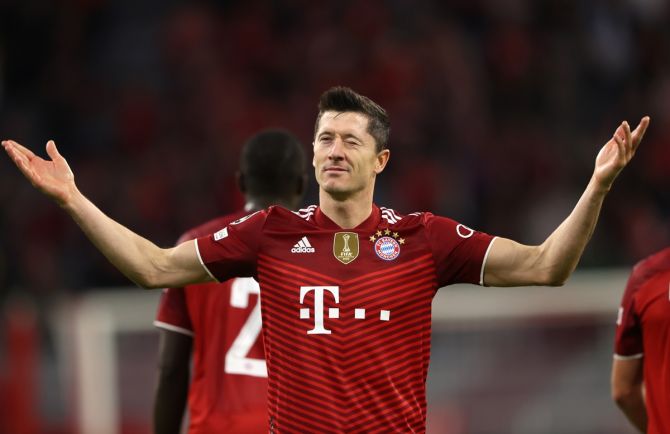 Robert Lewandowski celebrates after scoring Bayern Munich's second goal during the Champions League Group E match against Dinamo Kiev