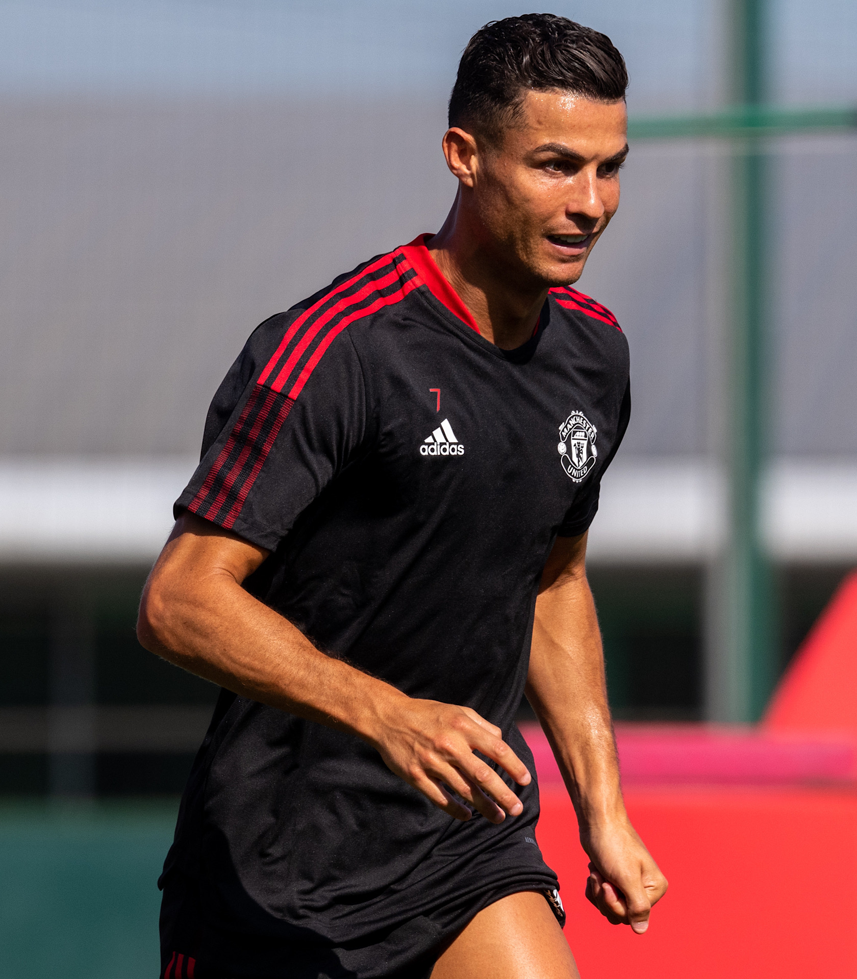 Ronaldo to don iconic No 7 jersey at Man United - Rediff.com