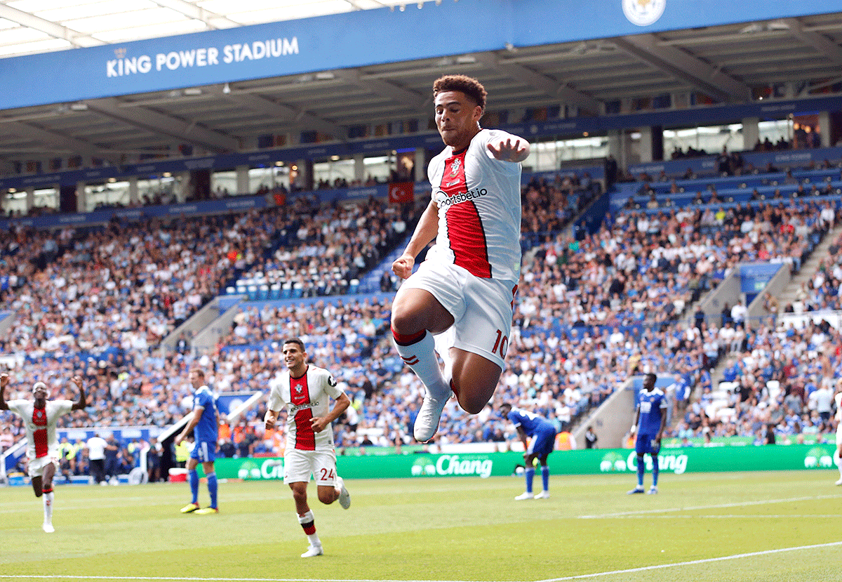 Southampton's Che Adams celebrates scoring their second goal against Leicester City 