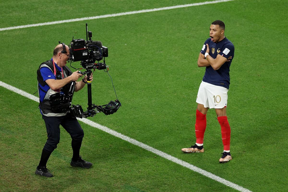 Who’s leading the race for the World Cup’s Golden Boot?