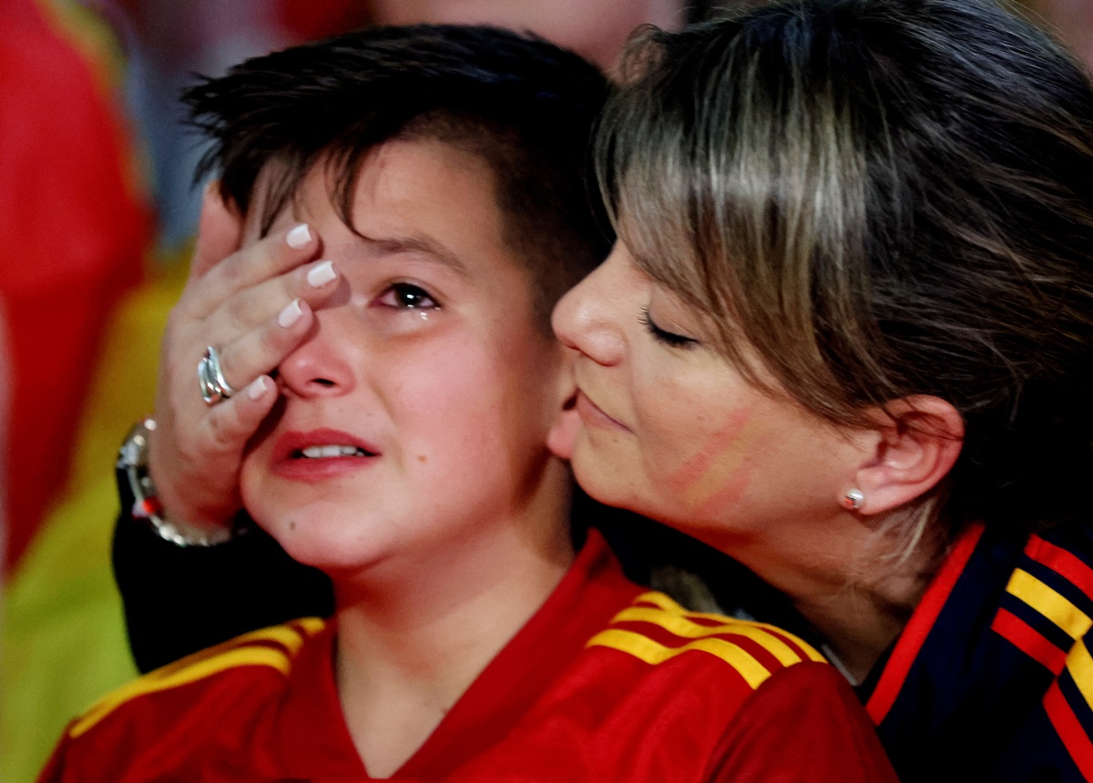 spain-in-mourning-after-world-cup-disaster-rediff-sports