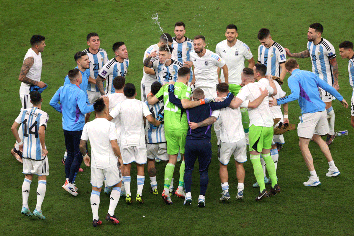 Argentina players celebrate