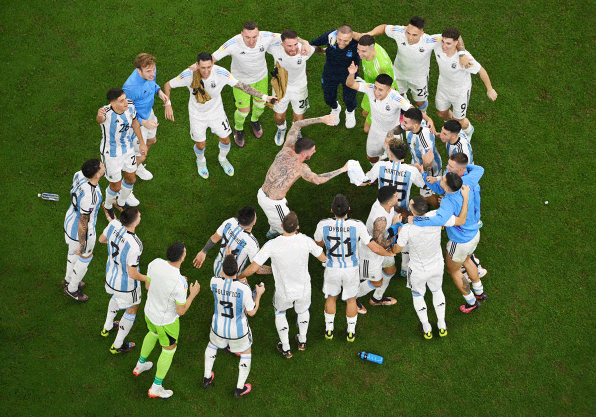 Argentina players celebrate after the team's victory 