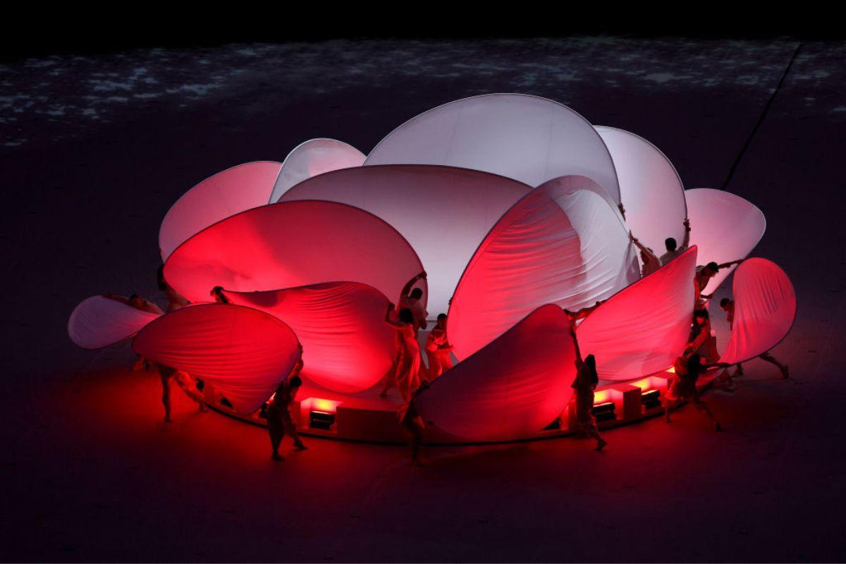 Dancers perform during the closing ceremony prior to the FIFA World Cup Qatar 2022 Final match between Argentina and France