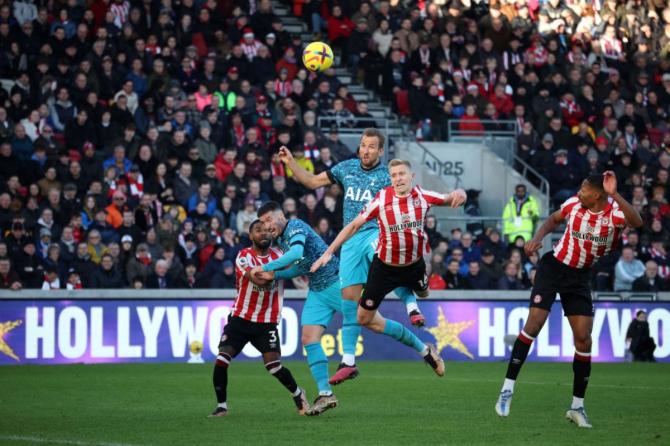 Harry Kane of Tottenham Hotspur scores their side's first goal