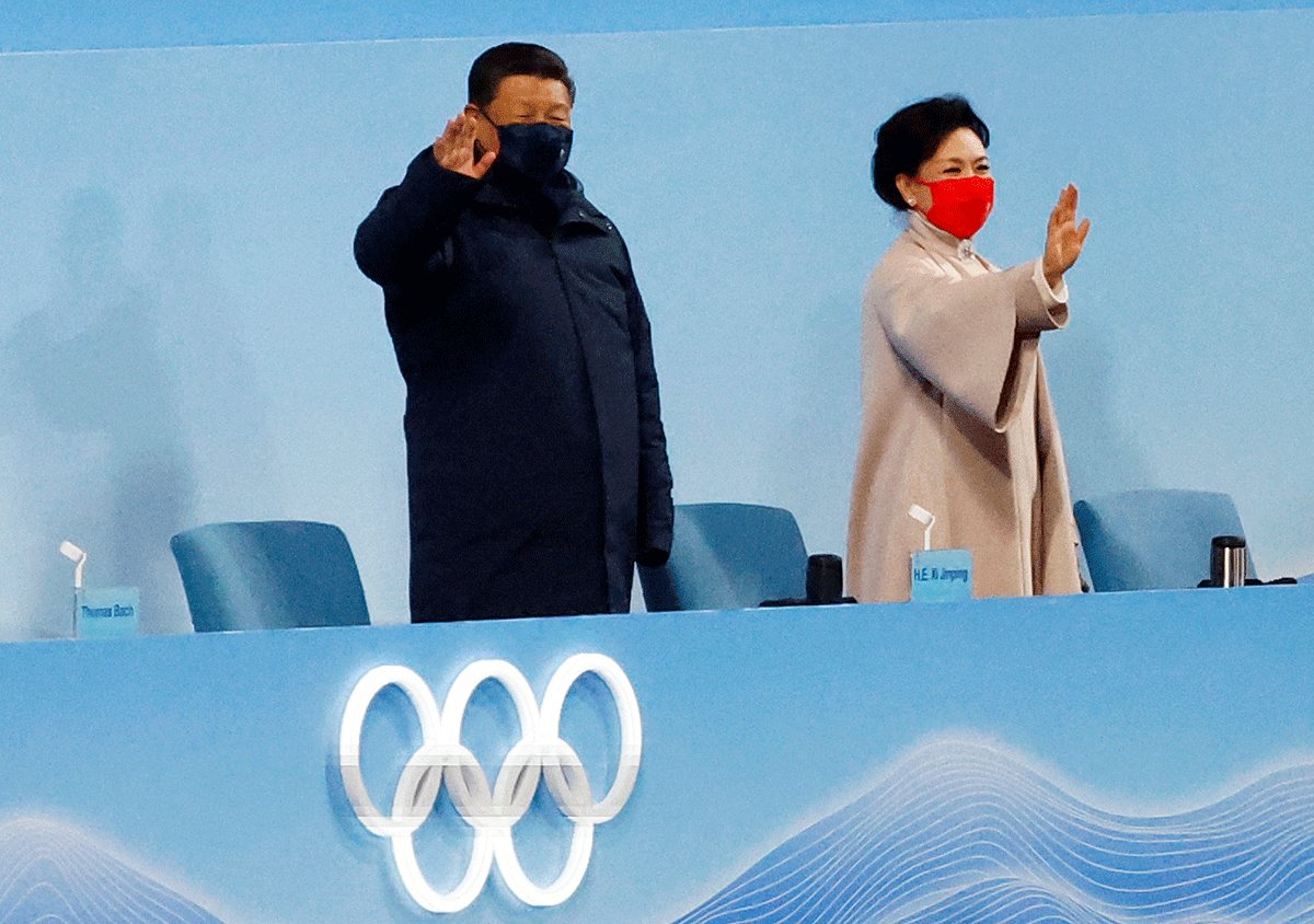 China's President Xi Jinping and his wife Peng Liyuan at tbe Winter Games opening