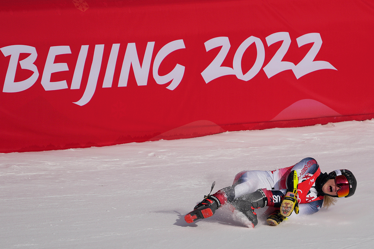  Nina O'Brien (USA) holds her leg after an injury during the womens giant slalom run two during the Beijing 2022 Olympic Winter Games at Yanqing Alpine Skiing Centre