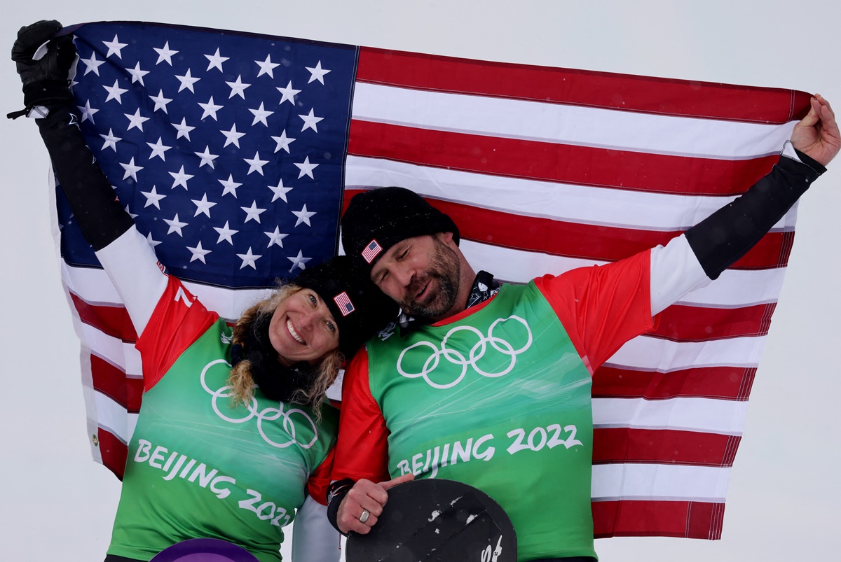 Winter Olympics 2022: Norway's Boe brothers share podium after winning  biathlon gold and bronze