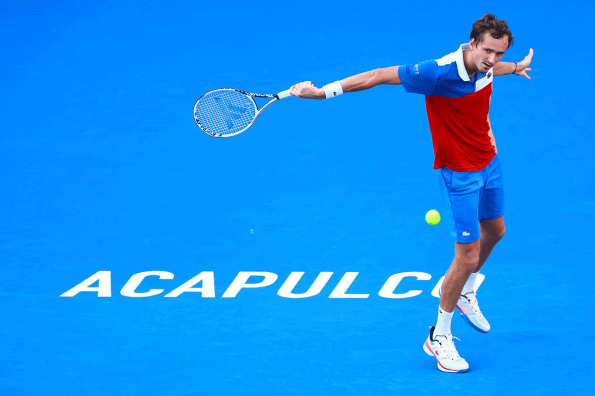 Russia's Daniil Medvedev plays a backhand during his match against Japan's Yoshihito Nishioka on day 4 of the Telcel ATP Mexican Open 2022 at Arena GNP Seguros in Acapulco on Thursday 