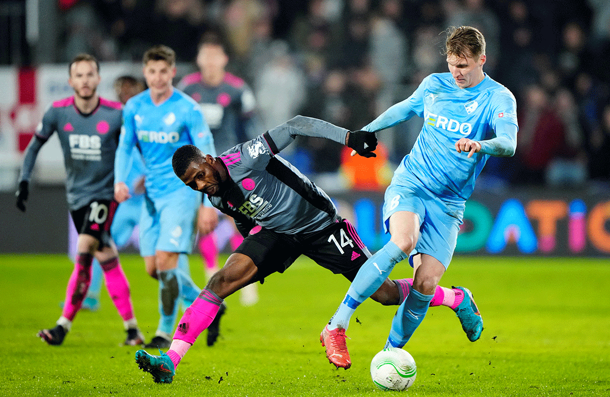 Randers FC's Simon Piesinger and Leicester City's Kelechi Iheanacho