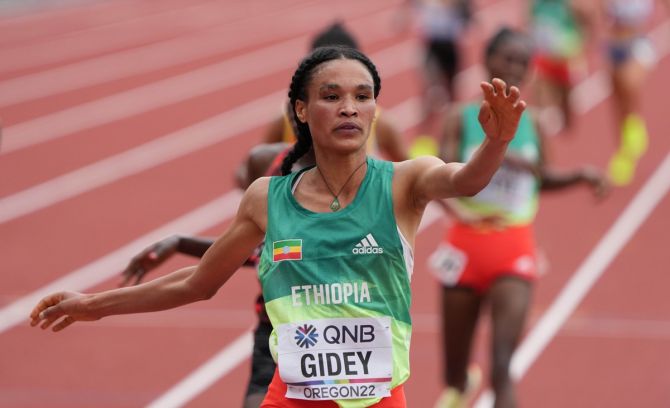 Ethiopia's Letesenbet Gidey wins the women's 10,000m final.