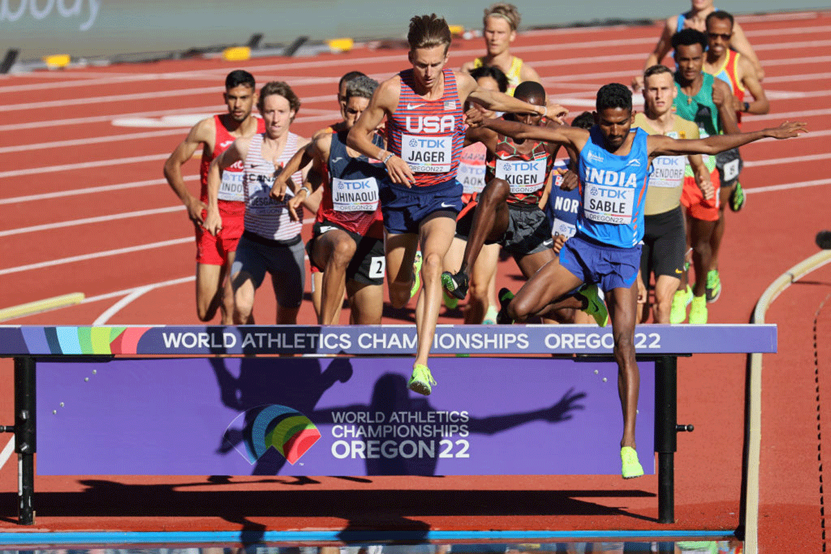 India's Avinash Sable (extreme right) had qualified for the final after finishing third in heat number 3 and seventh overall with a time of 8:18.75.