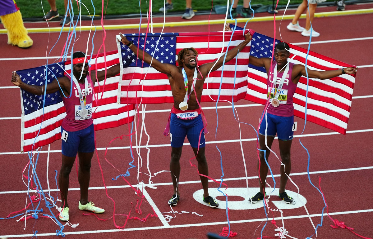 PICS: Lyles, Jackson blaze to World 200m gold - TechiAI