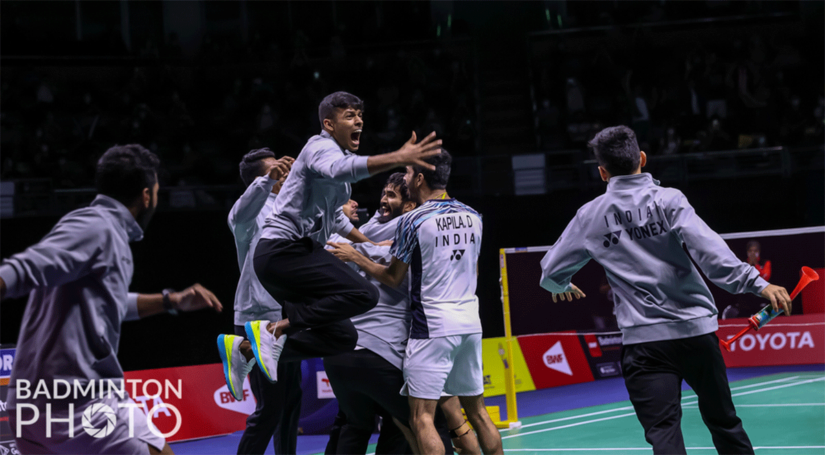 An ecstatic Indian team after Kidambi Srikanth's win