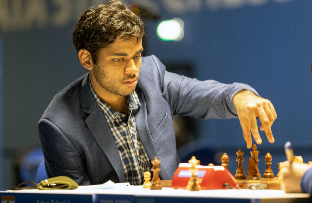 Praggnanandhaa loses to Carlsen in Chess World Cup final - Rediff.com