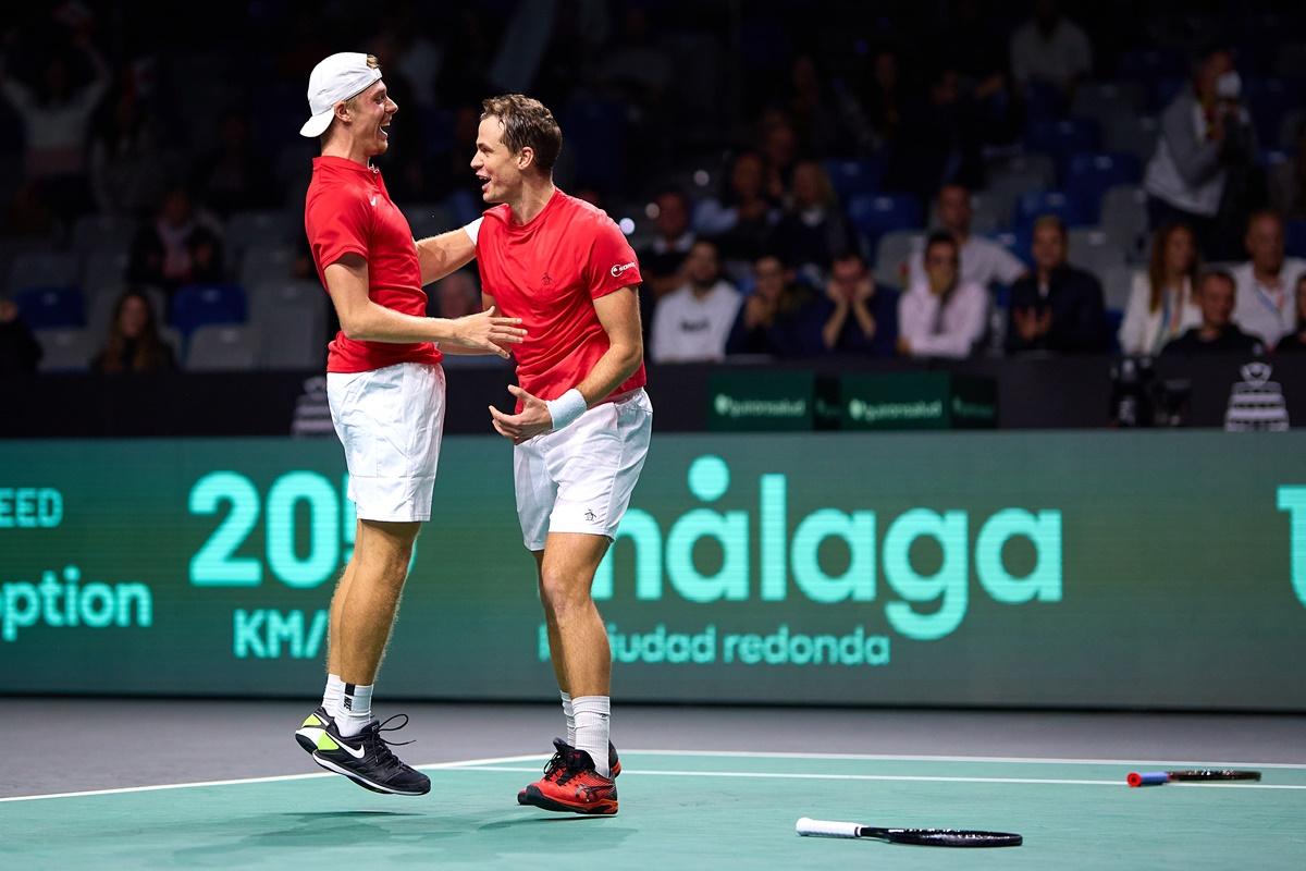 Canada's Vasek Pospisil and Denis Shapovalov celebrate  winning their Davis Cup quarter-finals doubles match against Germany's Kevin Krawietz and Tim Puetz, at Palacio de los Deportes Jose Maria Martin Carpena, Malaga, Spain, on Thursday.