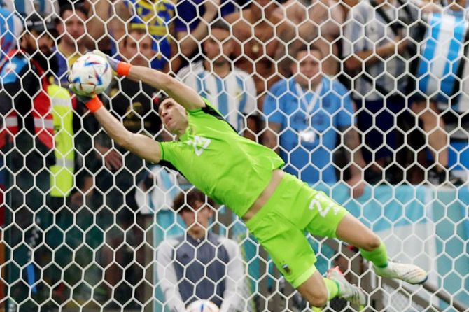 Argentina's Emiliano Martinez makes a save
