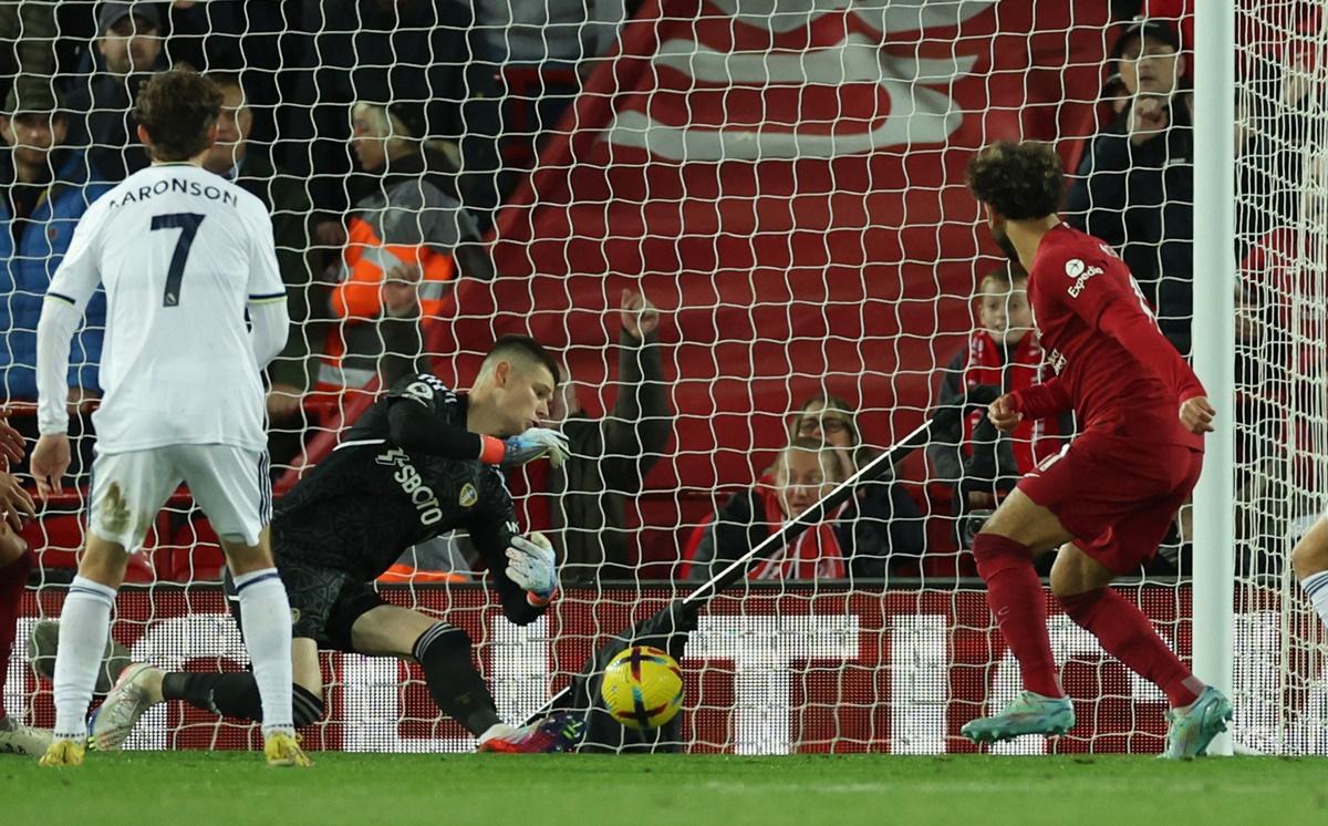 Mohamed Salah beats Leeds 'keeper Illan Meslier to restore parity for Liverpool.