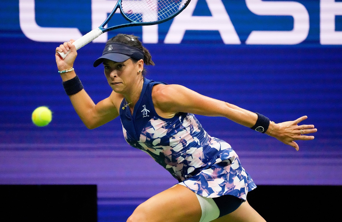 Ajla Tomljanovic sets herself up for a forehand return against Ons Jabeur.