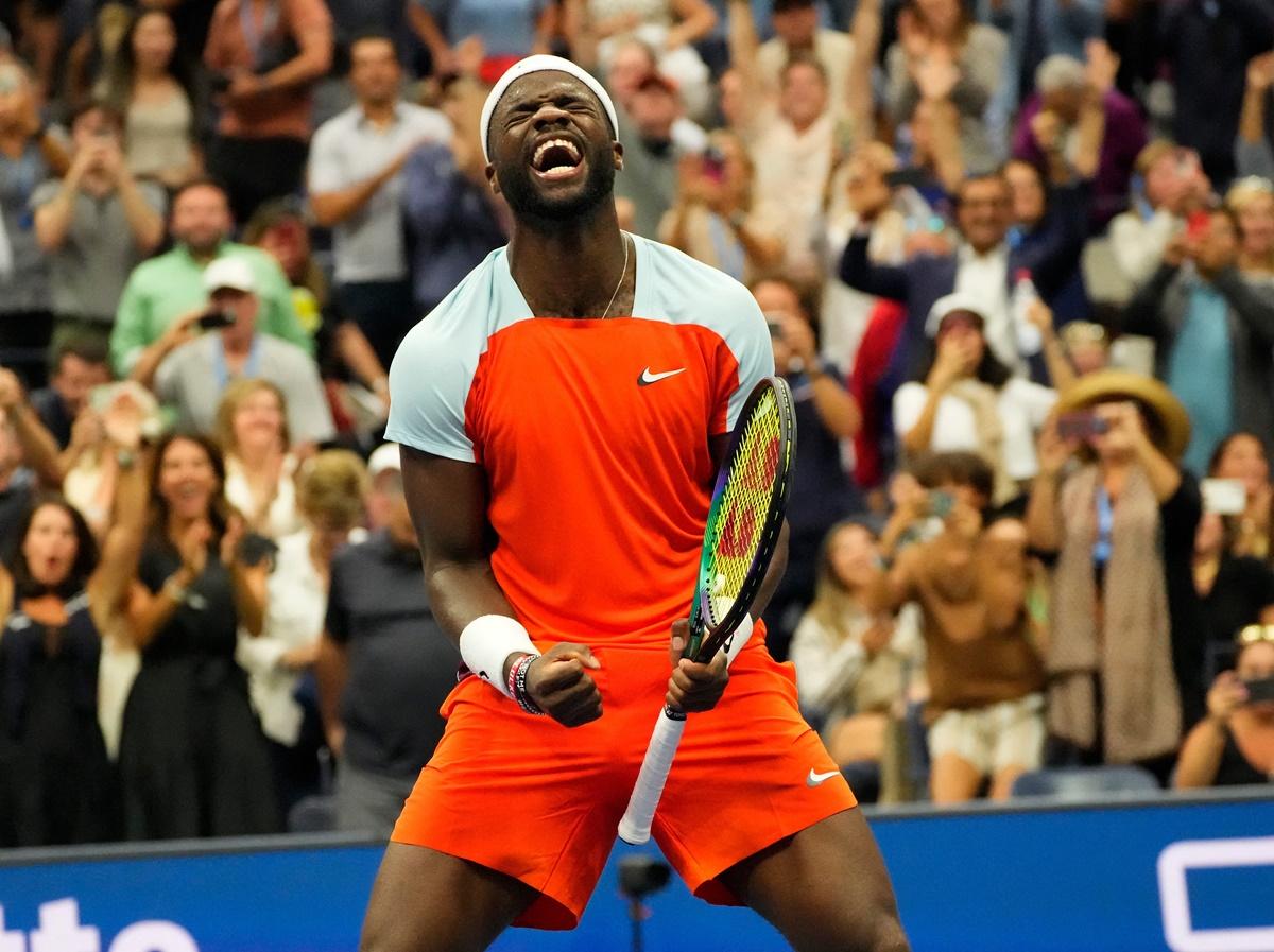 US Open PIX Alcaraz wins thriller Swiatek Tiafoe in semis