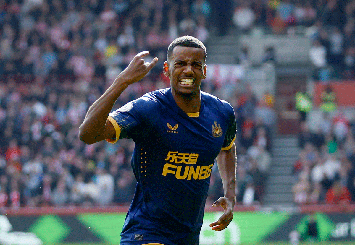 Newcastle United's Alexander Isak celebrates scoring their second goal against Brentford at Brentford Community Stadium in London 