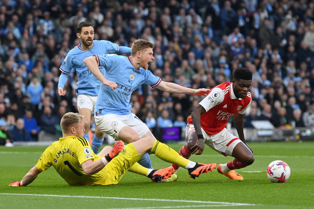 Kevin De Bruyne is challenged by Aaron Ramsdale and Thomas Partey. It was the Belgian midfielder who set the tone and then maintained it as City really should have reached halftime four or five up instead of 2-0.