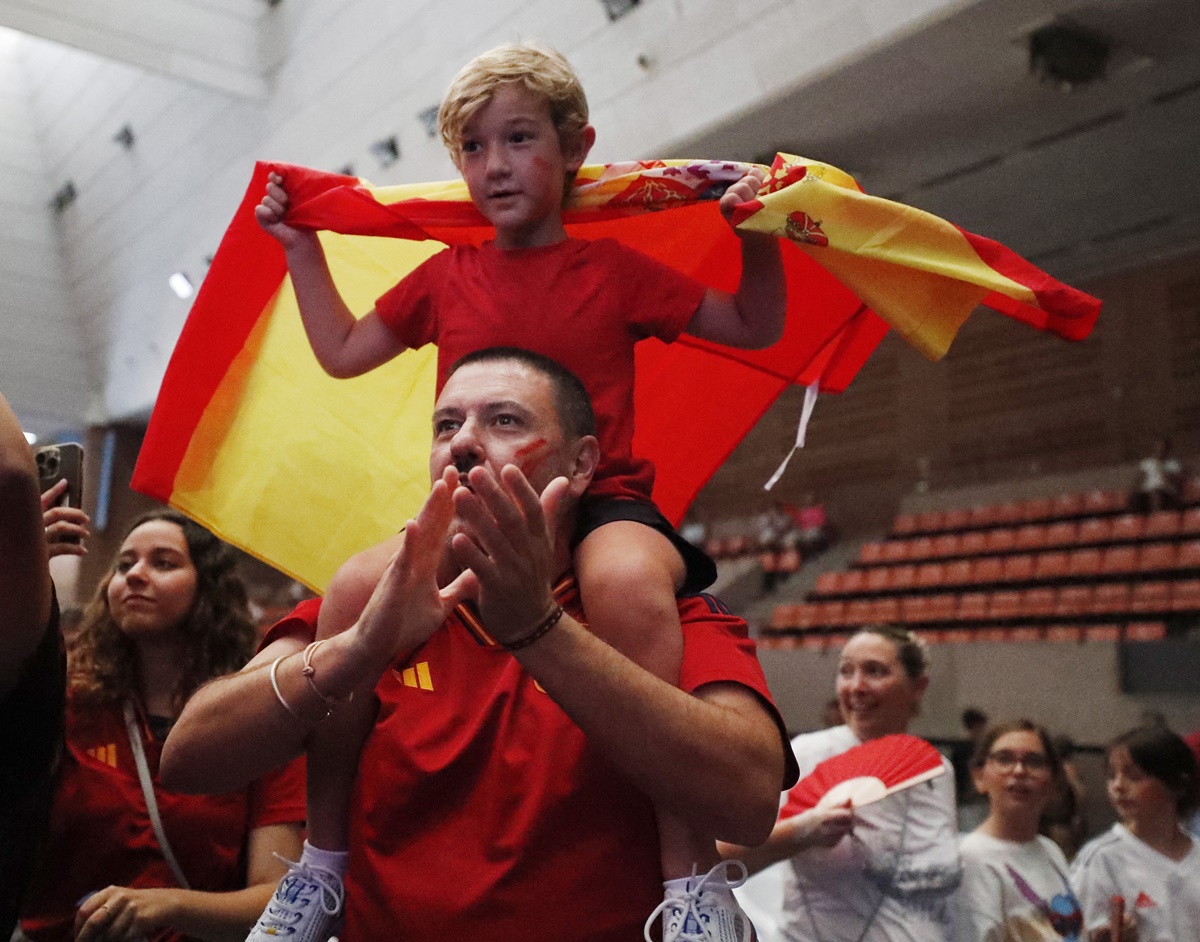 Spain fans