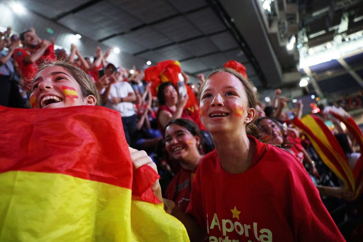 Spain fans